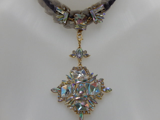 Ras de cou étoile polaire