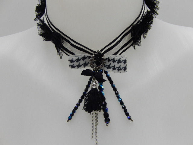 Ras de cou nœud pied de poule