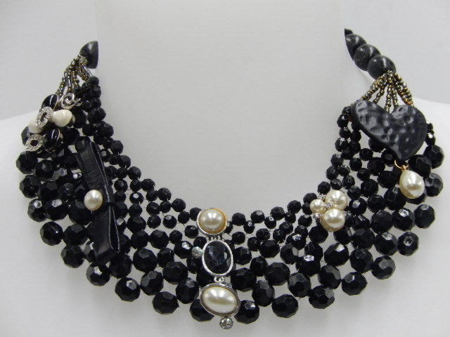 Collier col en perles noires