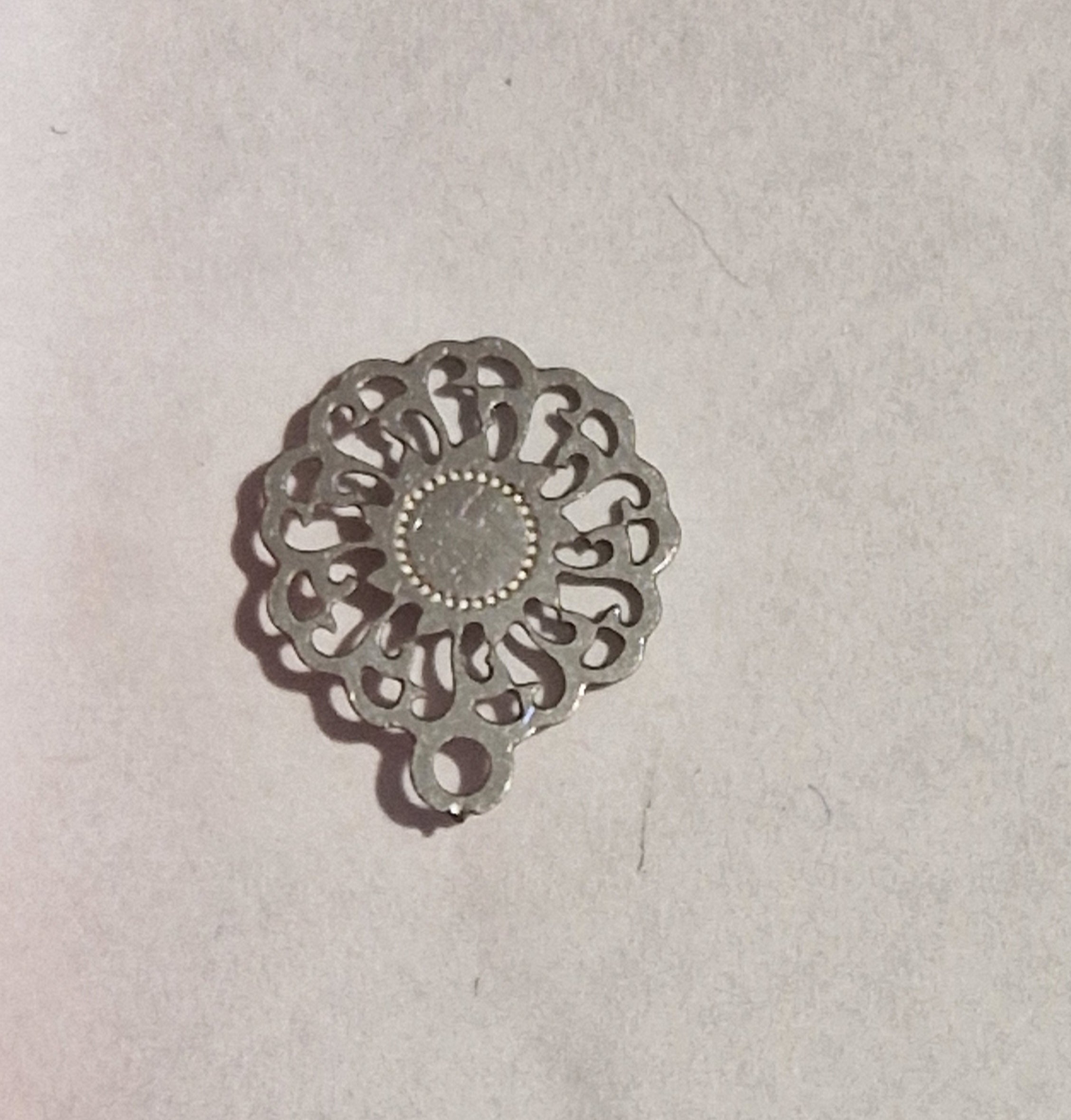 PUCE D'OREILLES - REF P28