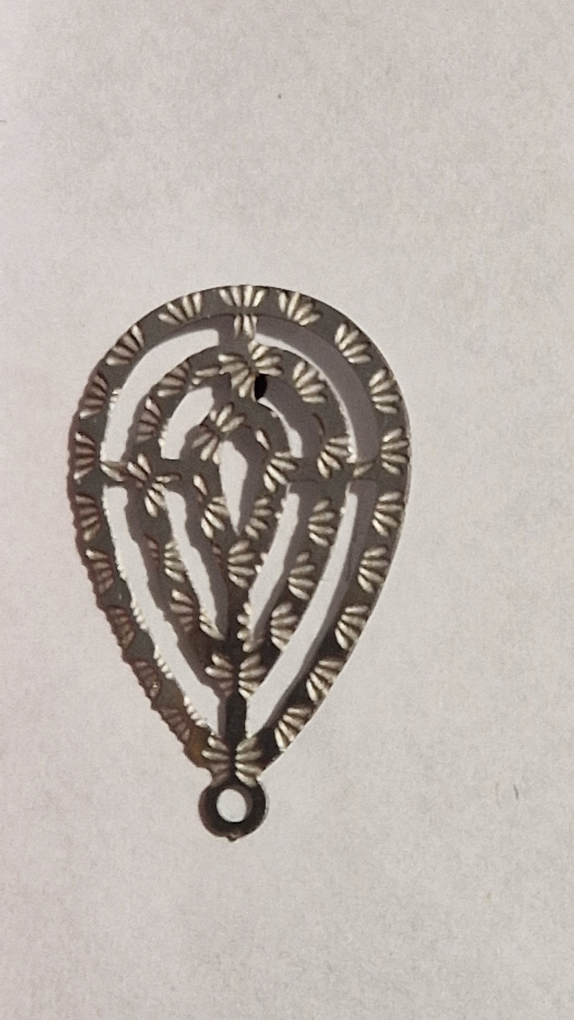 PUCE D'OREILLES - REF P33