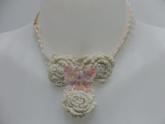 Ras de cou fleurs au crochet