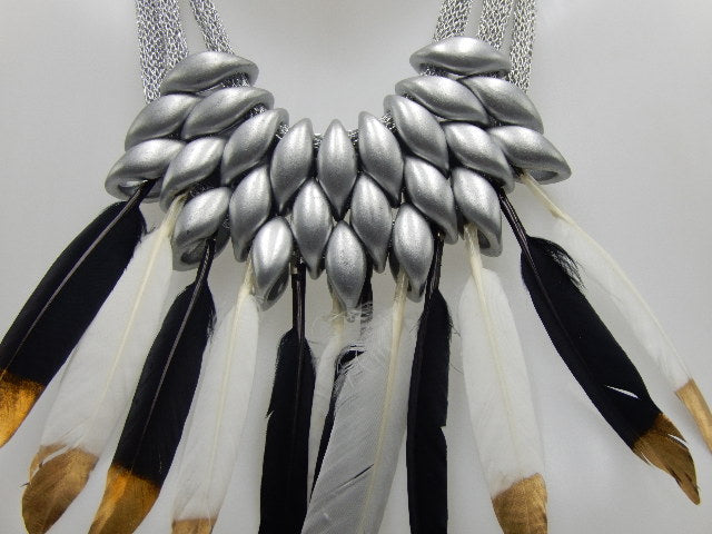 Collier aigle