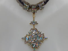 Ras de cou étoile polaire