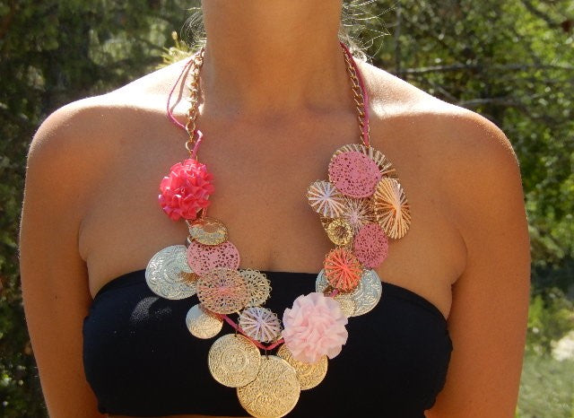 Collier feu d'artifice rose