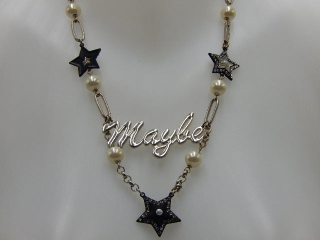 Collier maybe