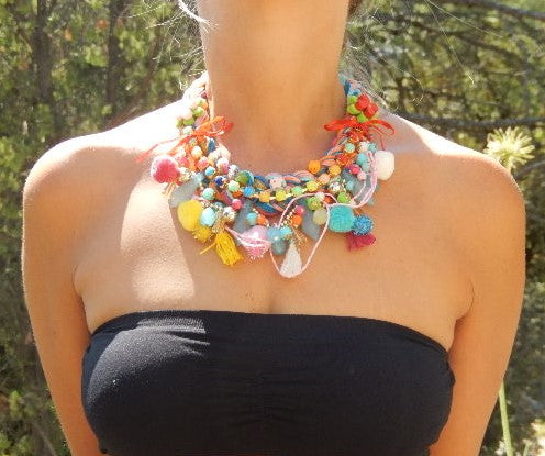 Collier tresse multicolore