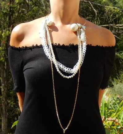 Collier grosses boules blanche