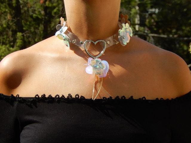 Ras de cou transparent cœur