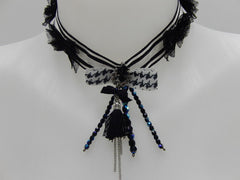 Ras de cou nœud pied de poule