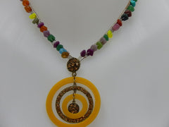 Collier tour de cou multicolore