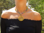 Collier tour de cou multicolore