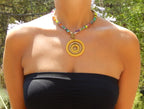 Collier tour de cou multicolore