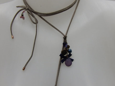 Collier fil en daim