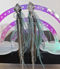 Boucles d'oreilles plumes vertes et strass