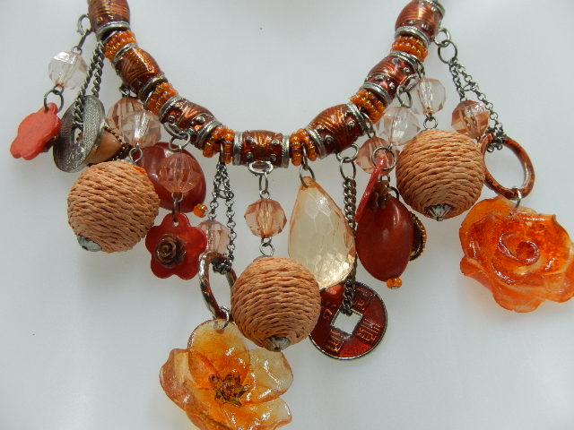 Collier pampilles oranges