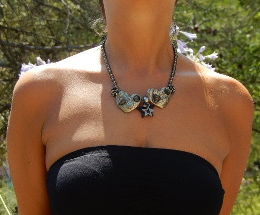 Collier cœur gris