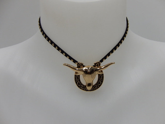 Collier Camargue