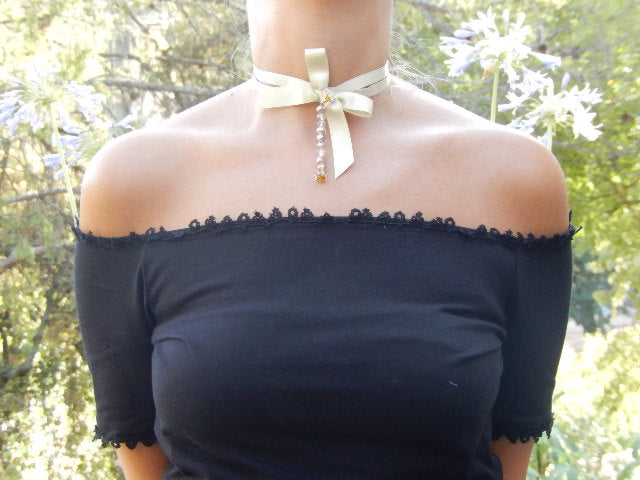 Ras de cou nœud doré