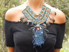 Plastron perles et plumes
