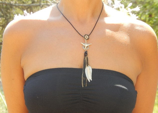 Collier feuille doré