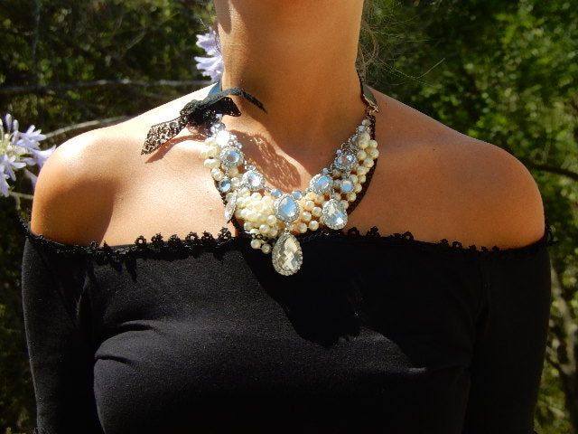 Collier perles et strass