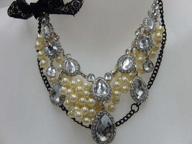 Collier perles et strass