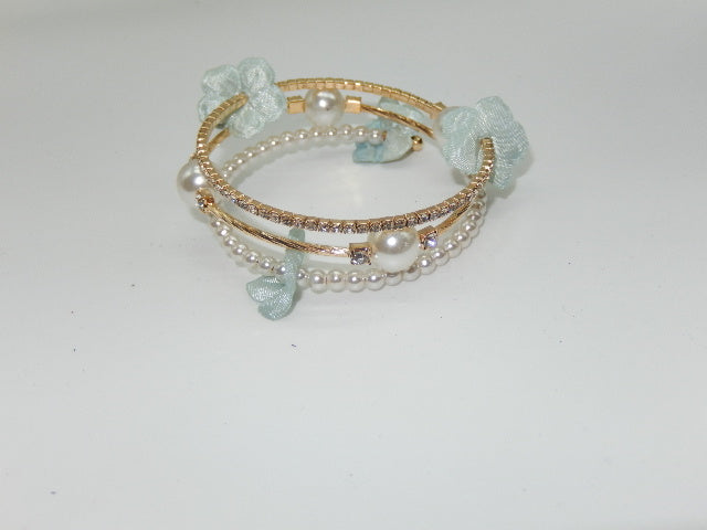 Bracelet fleurs bleues