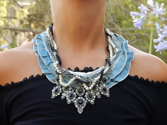 Collier princesse bleu