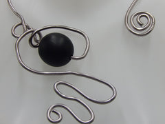 Collier boule noire