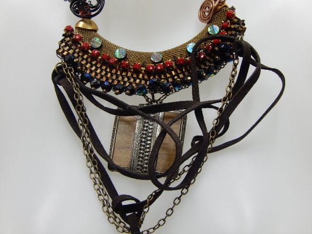 Collier ethnique
