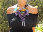 Collier éléphant violet et jaune