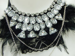 Collier rivière et plumes