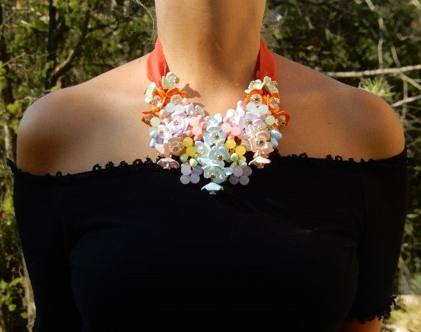 Collier pluie de fleurs
