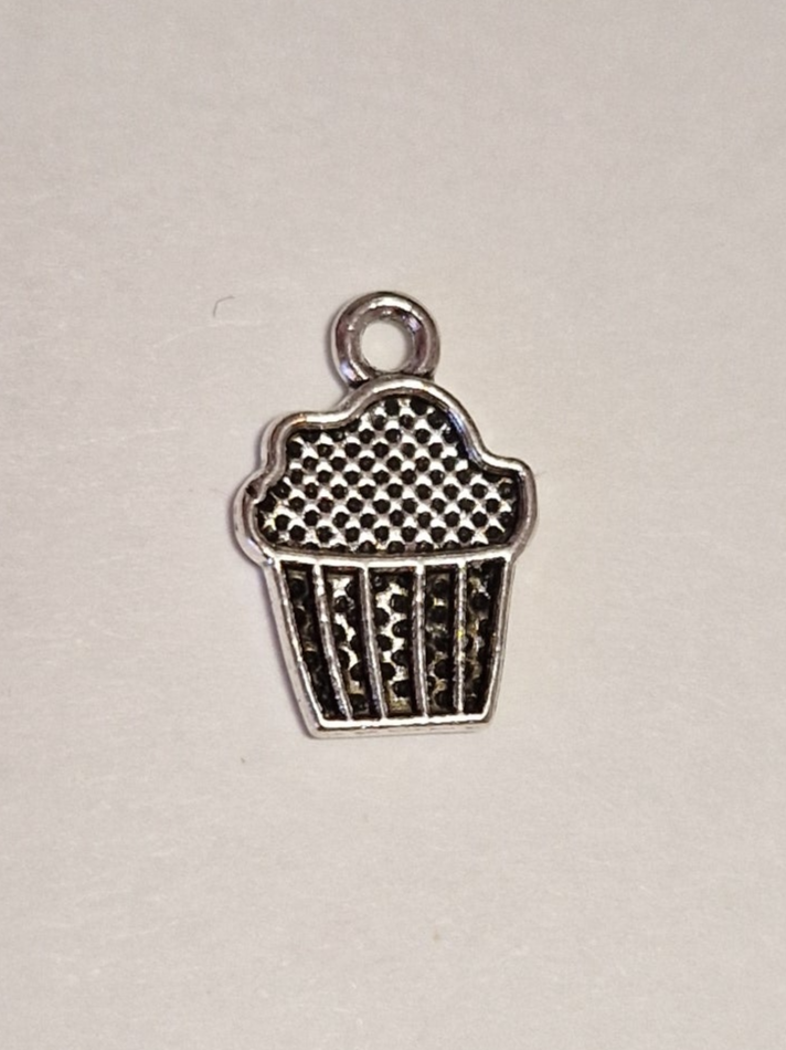 CHARM Cupcake