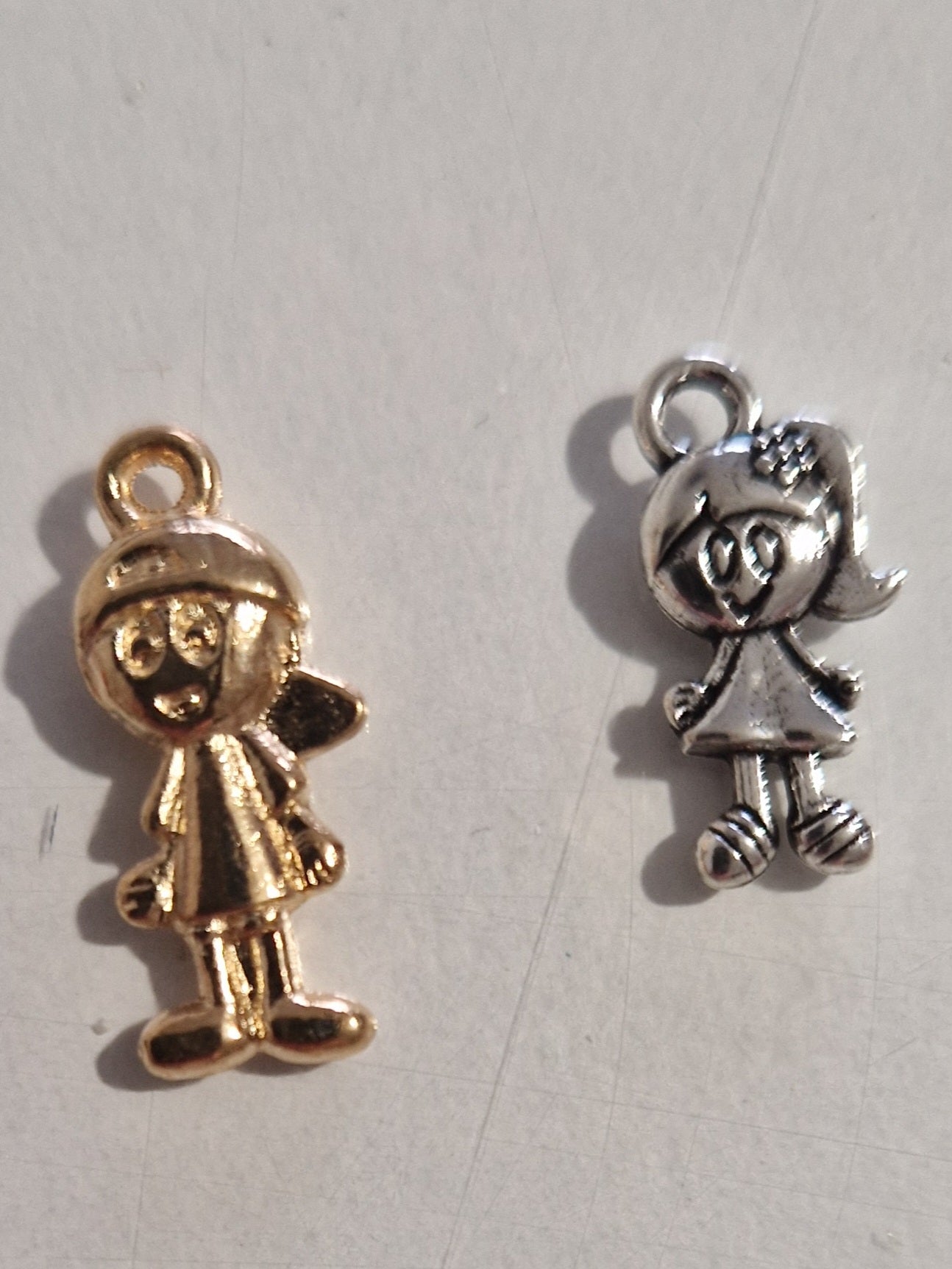 CHARM Personnage Fille