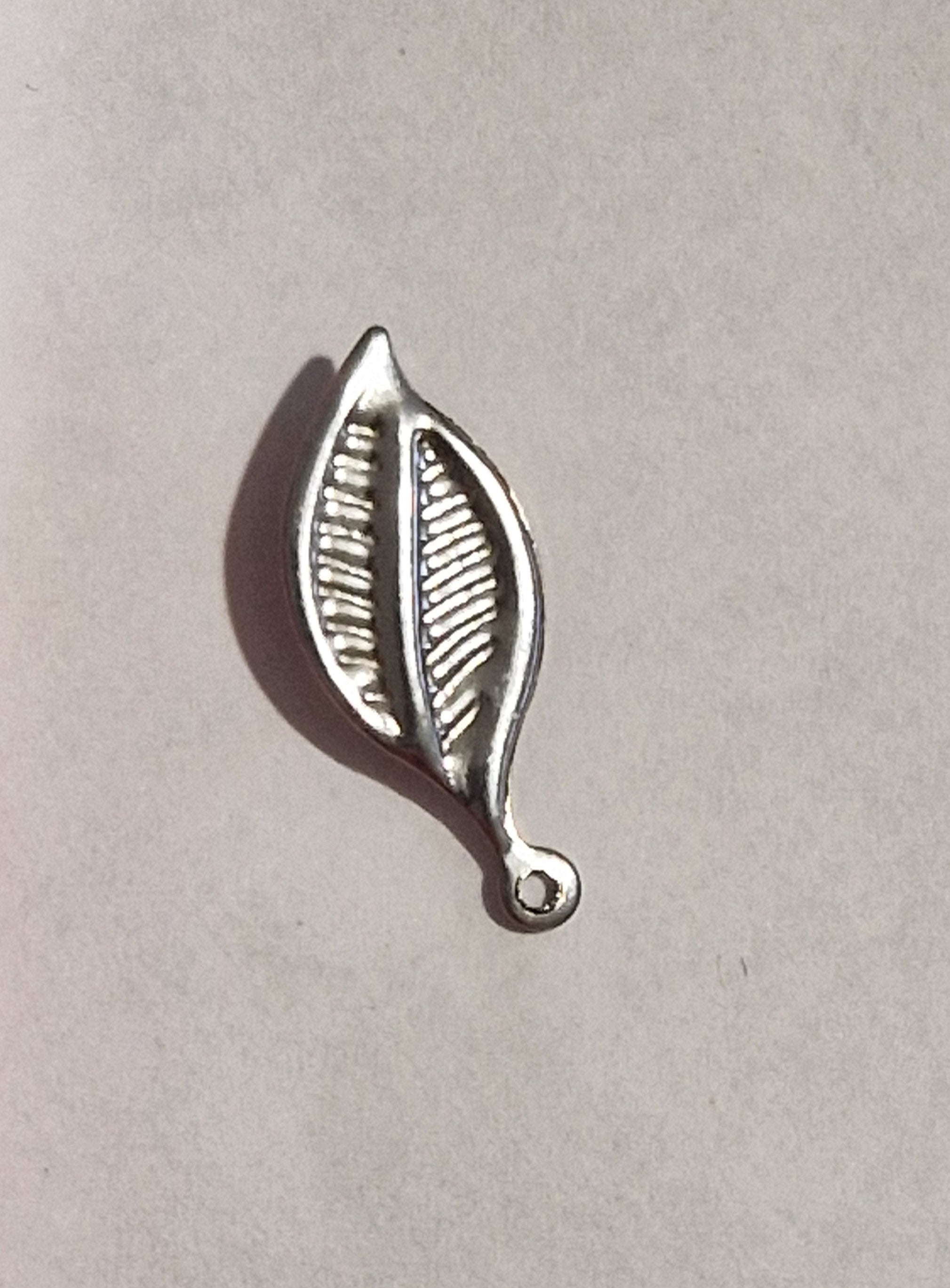 PUCE D'OREILLES - REF P32